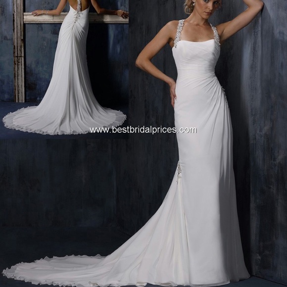 Maggie Sottero Caprice wedding gown. - Picture 2 of 3